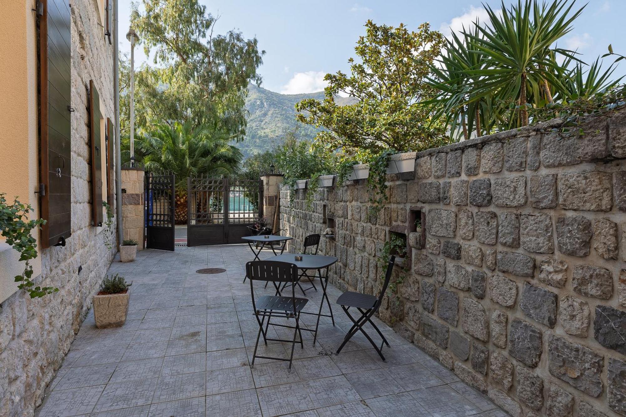 Verdi Kotor Extérieur photo