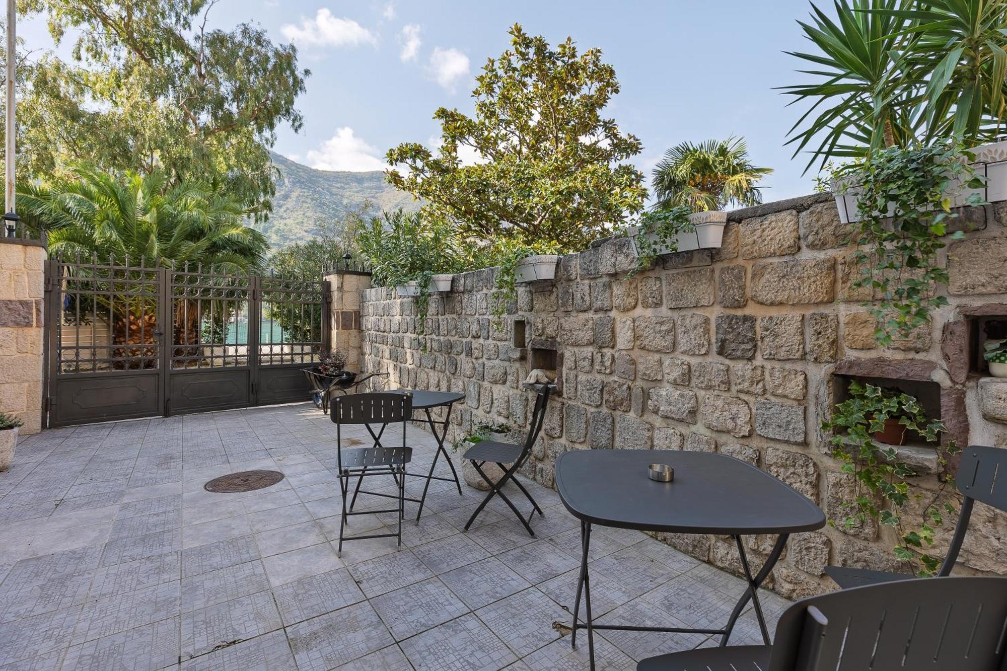 Verdi Kotor Extérieur photo